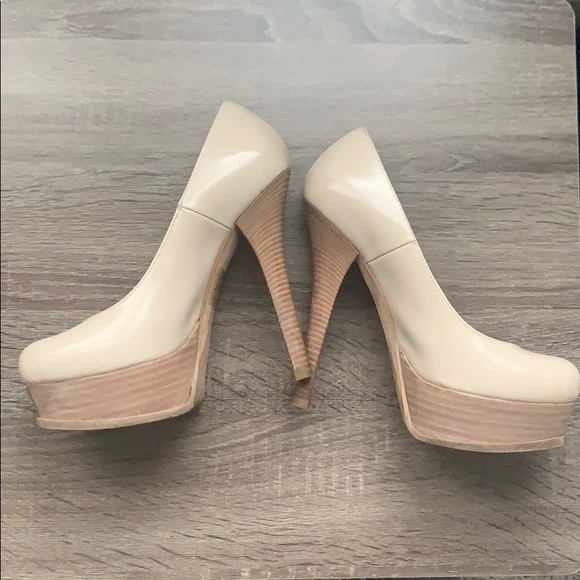 Fendi | Beige Leather Logo Platform Pumps 36.5 - Picture 9 of 9
